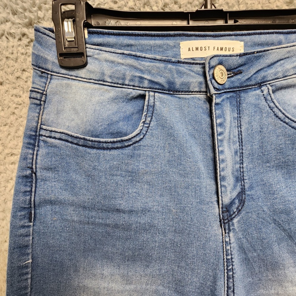 Almost Famous Flare Boho Shredded Jeans Womens Size 3 Blue Stretch Denim‎ - Picture 6 of 15